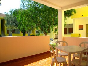 Studio | Terrace/patio - Triton Villas Residence and Hotel (Sellia Marina)