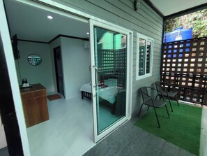 Standard Room Air | 陽台景觀