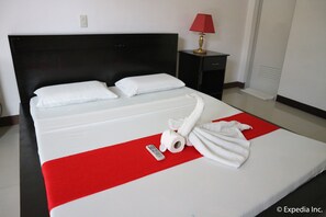 Standard Room | Minibar, in-room safe, desk, free WiFi - La Plage de Boracay Resort (Boracay Island)