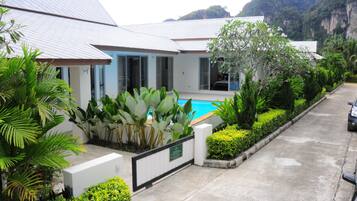 Thai massages, body scrubs, manicures and pedicures, massages