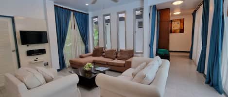 Villa, 3 Bedrooms, Private Pool | Living room | 28-inch flat-screen TV with cable channels, LCD TV, DVD player