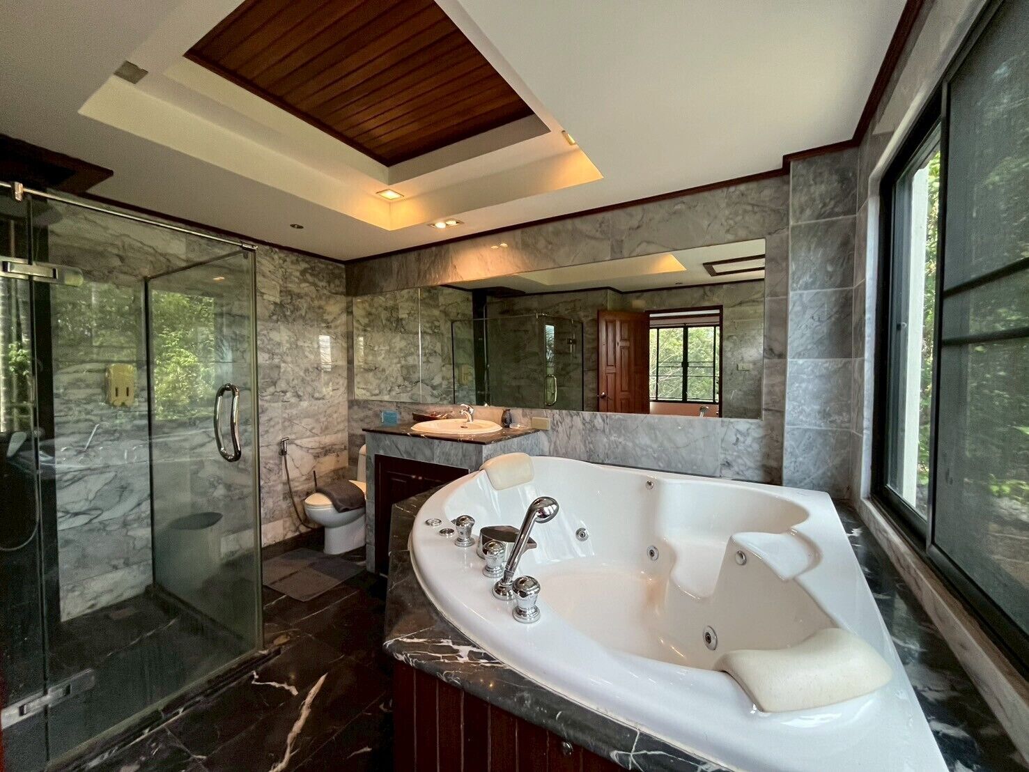 Villa, 5 Bedrooms, Private Pool | Bathroom | Separate tub and shower, jetted tub, free toiletries, hair dryer