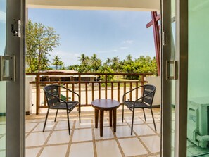 Chambre Deluxe, balcon, vue ville | Terrasse/Patio