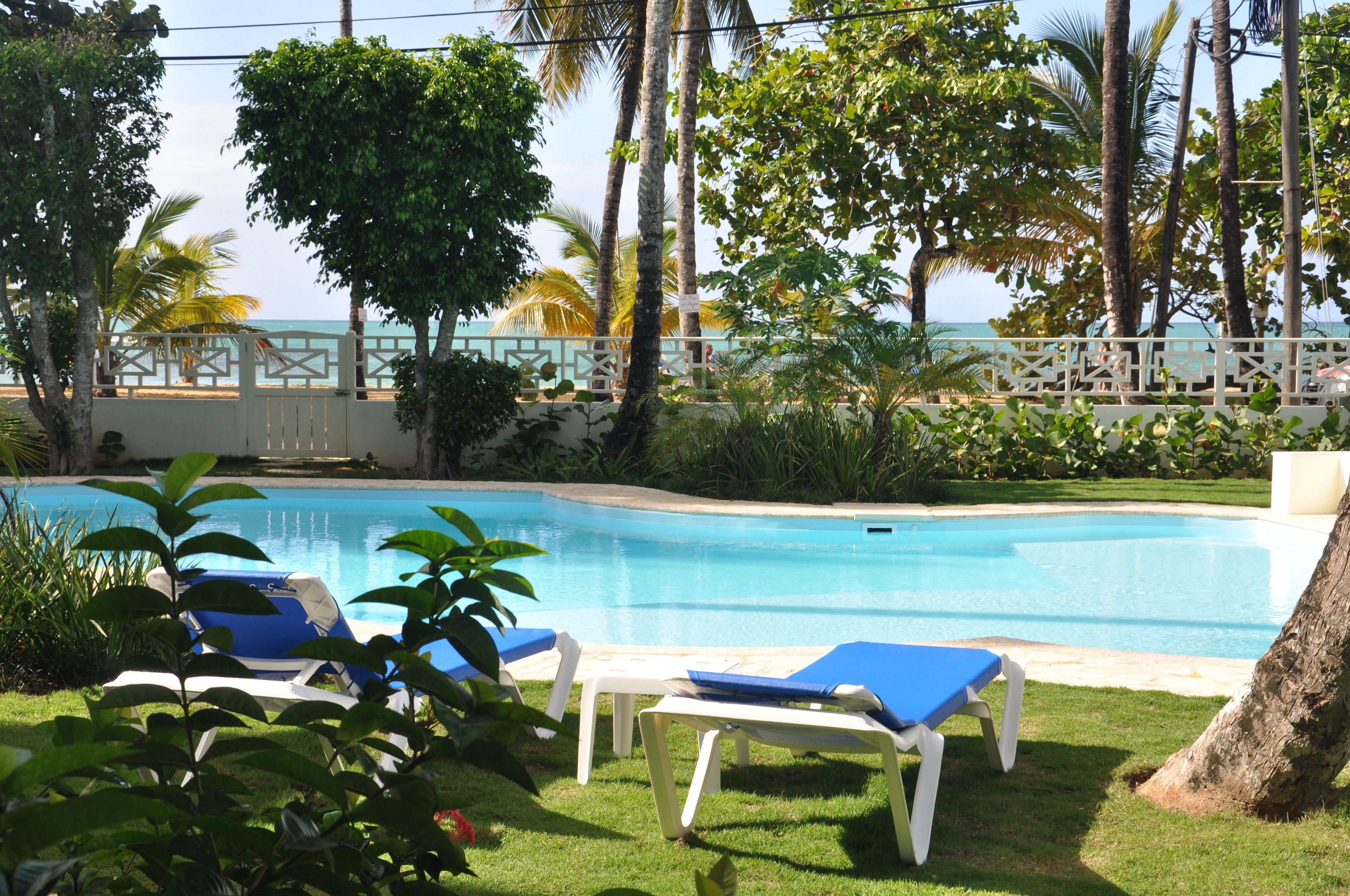 Kolam renang outdoor