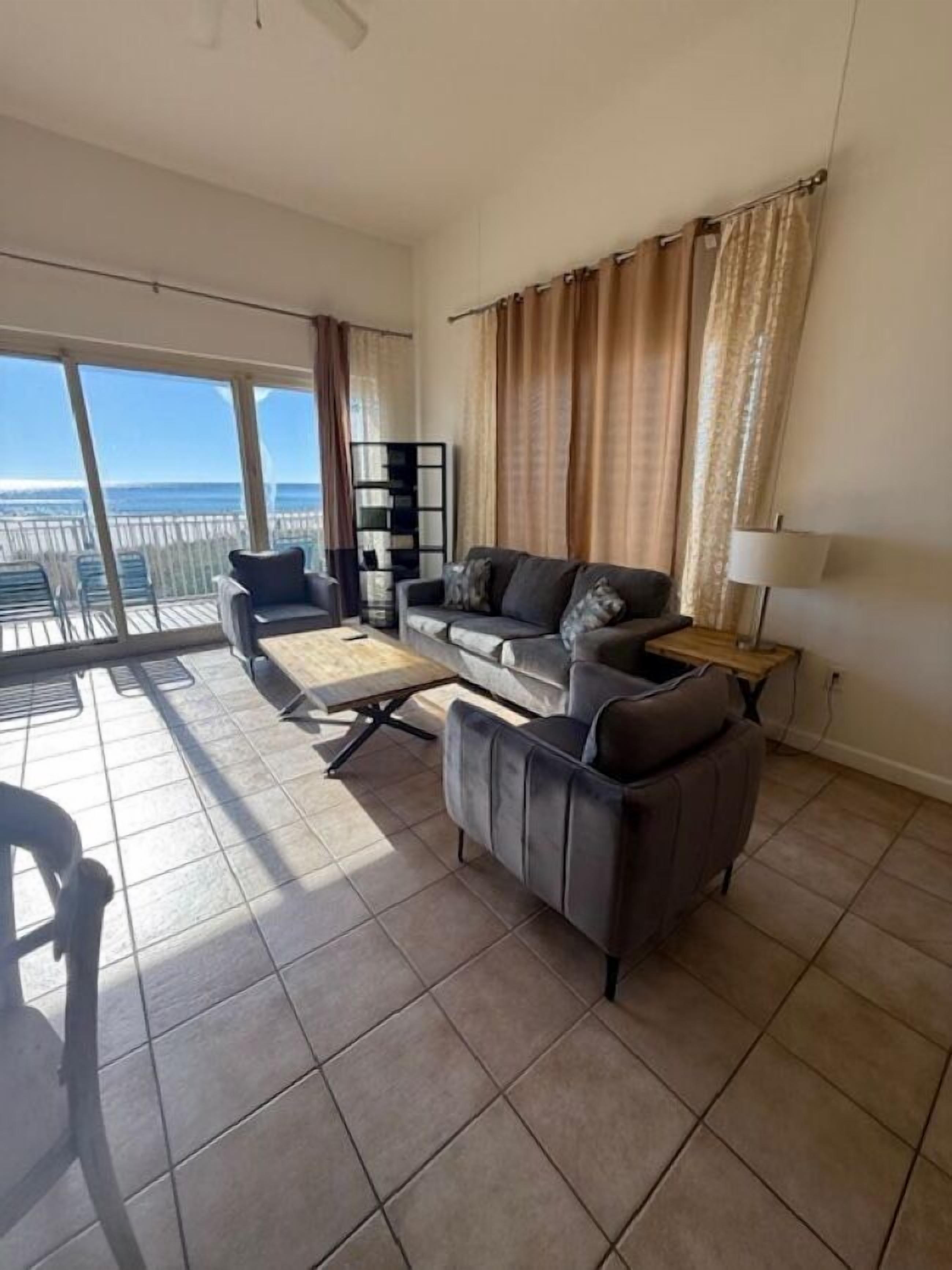 Premium Suite, 2 Bedrooms, Oceanfront | Individually decorated, individually furnished, laptop workspace