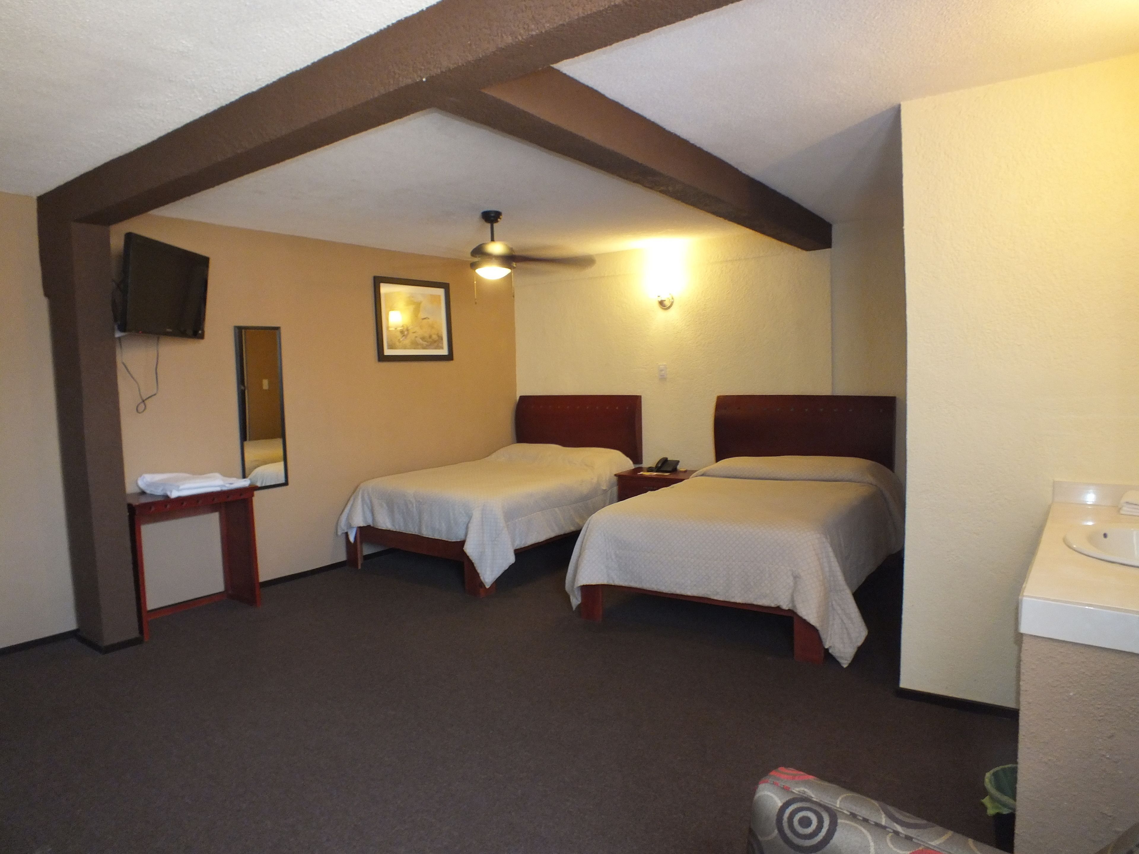 Iron/ironing board, free WiFi, bed sheets