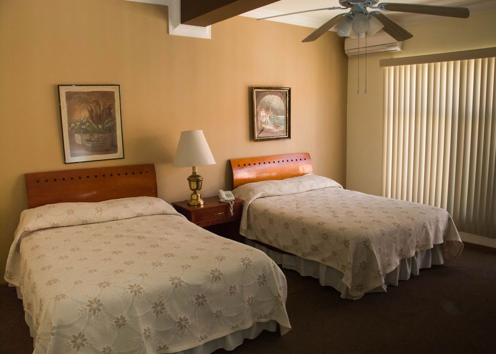 Iron/ironing board, free WiFi, bed sheets