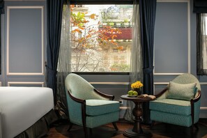 Family Room | City view - Romantique Hotel De Hanoi (Hanoi)