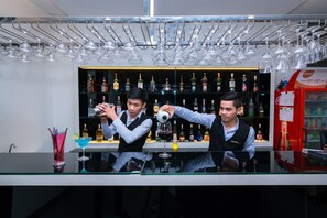 Bar (on property) - Asia Tune Hotel (Phnom Penh)