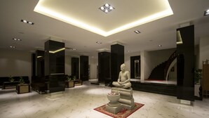 Lobby lounge - Asia Tune Hotel (Phnom Penh)