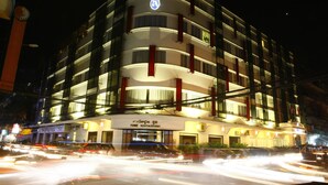Front of property - evening/night - Asia Tune Hotel (Phnom Penh)
