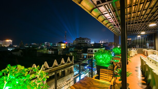 Snack bar - Asia Tune Hotel (Phnom Penh)