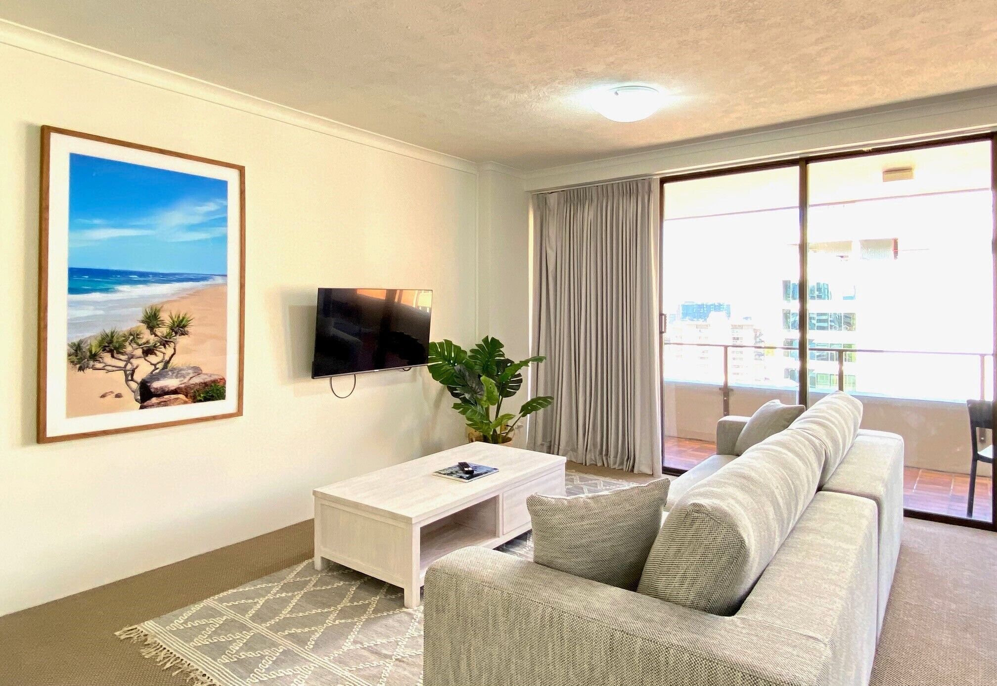 Deluxe Apartment, 1 Bedroom | Individually decorated, individually furnished, soundproofing