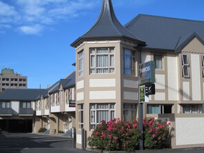 Fachada da propriedade