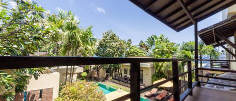 Deluxe Studio Partial Seaview | Balcony view