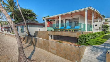 Premium Two Bedrooms beach Villa with Plunge Pool | Terrasse/Patio