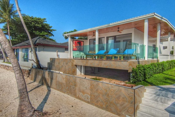 Premium Two Bedrooms beach Villa with Plunge Pool | Terrace/patio