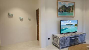 Premium 2 Bedrooms pool view villa | Living area