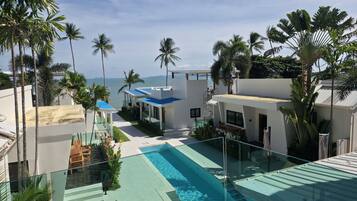 1 Bedroom Apartment With Full Kitchen | Vue sur la plage/lâocĂ©an