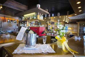 Bar (in der Unterkunft)