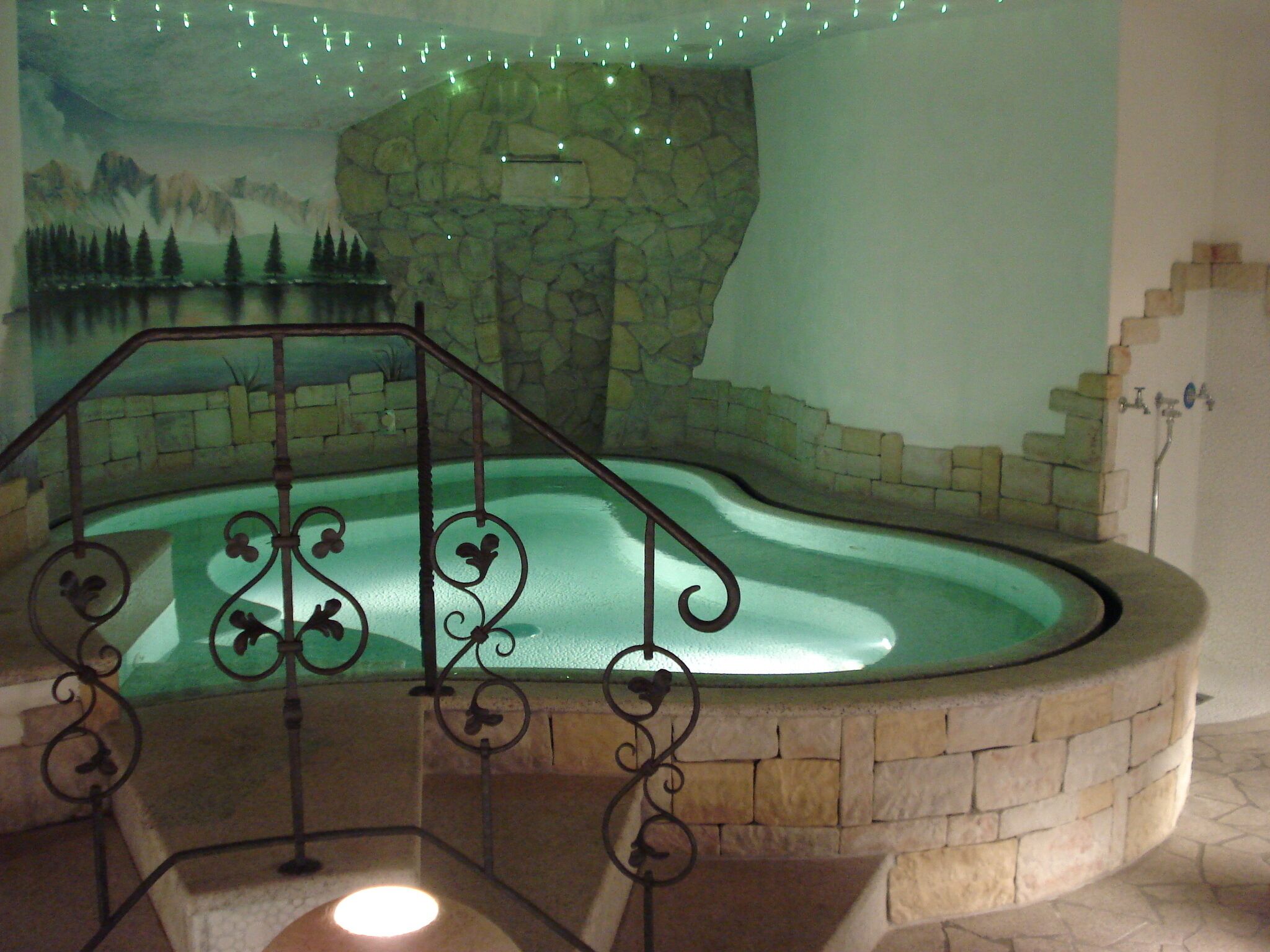 indoor spa tub