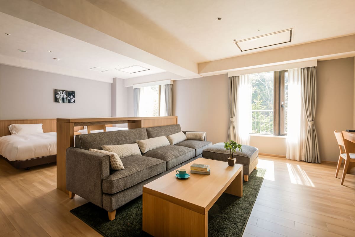 Habitación superior con 2 camas individuales | 1 dormitorio, ropa de cama de alta calidad, edredones de plumas