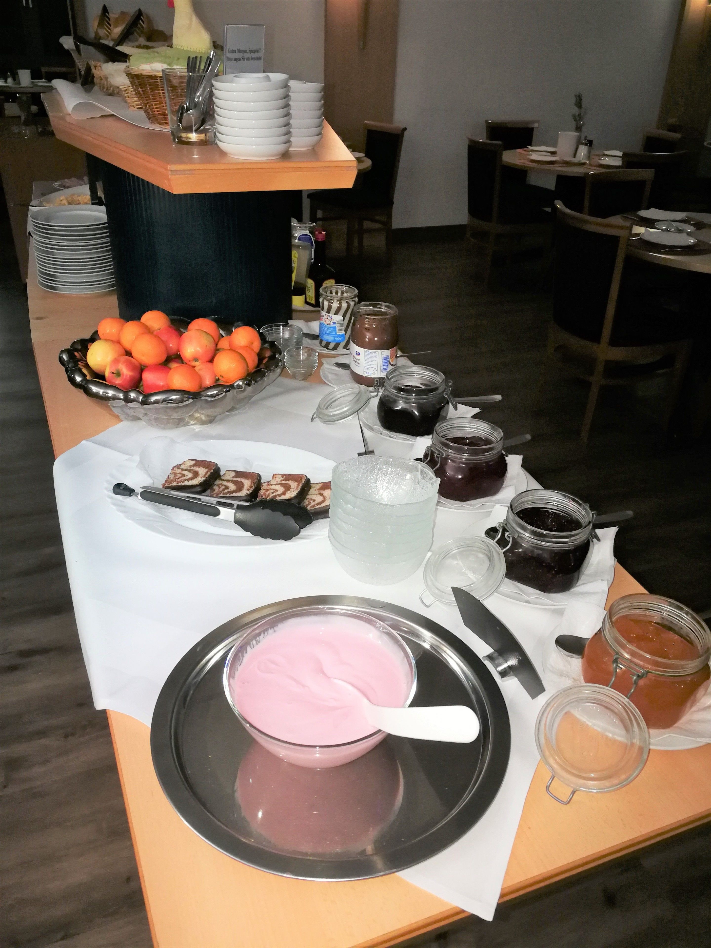 Daily buffet breakfast (EUR 10 per person)