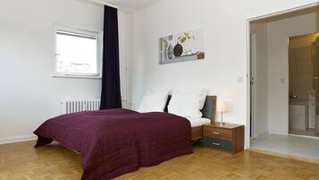 Iron/ironing board, cribs/infant beds, rollaway beds, WiFi