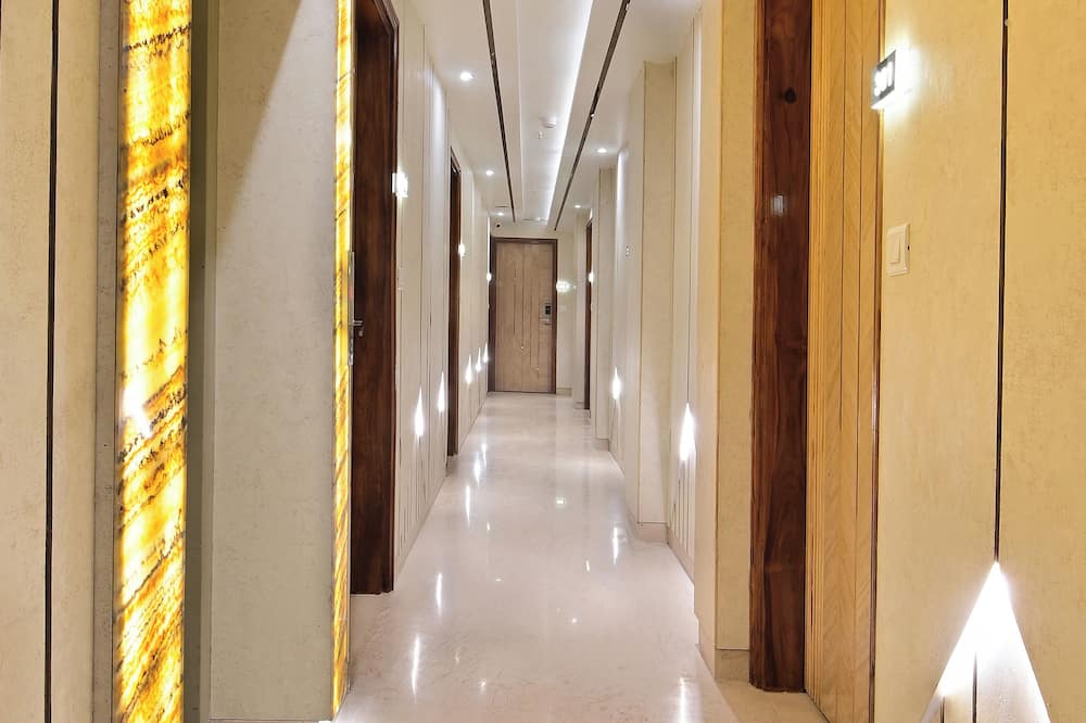 Hotel Aman International at New Delhi Station
