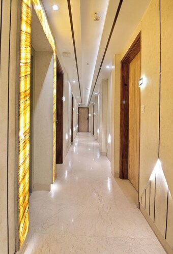 Hotel Aman International at New Delhi Station