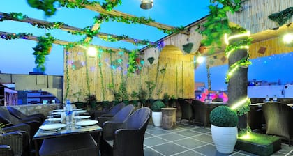 Hotel Aman International at New Delhi Station