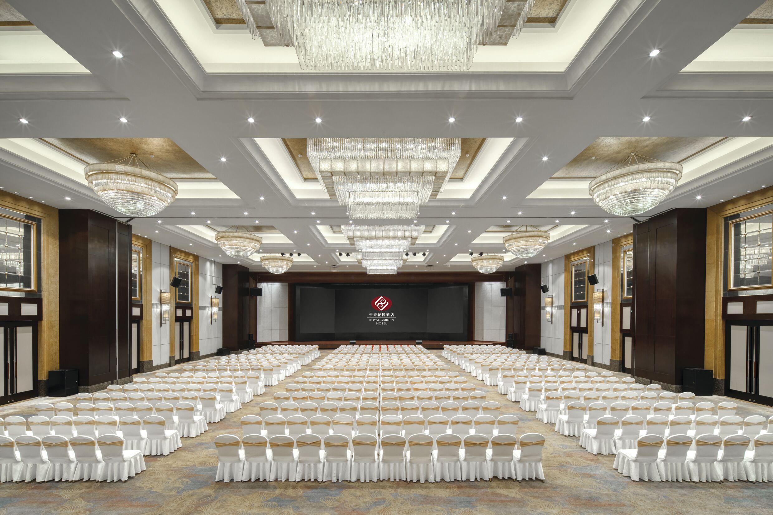 Foto - Royal Garden Hotel