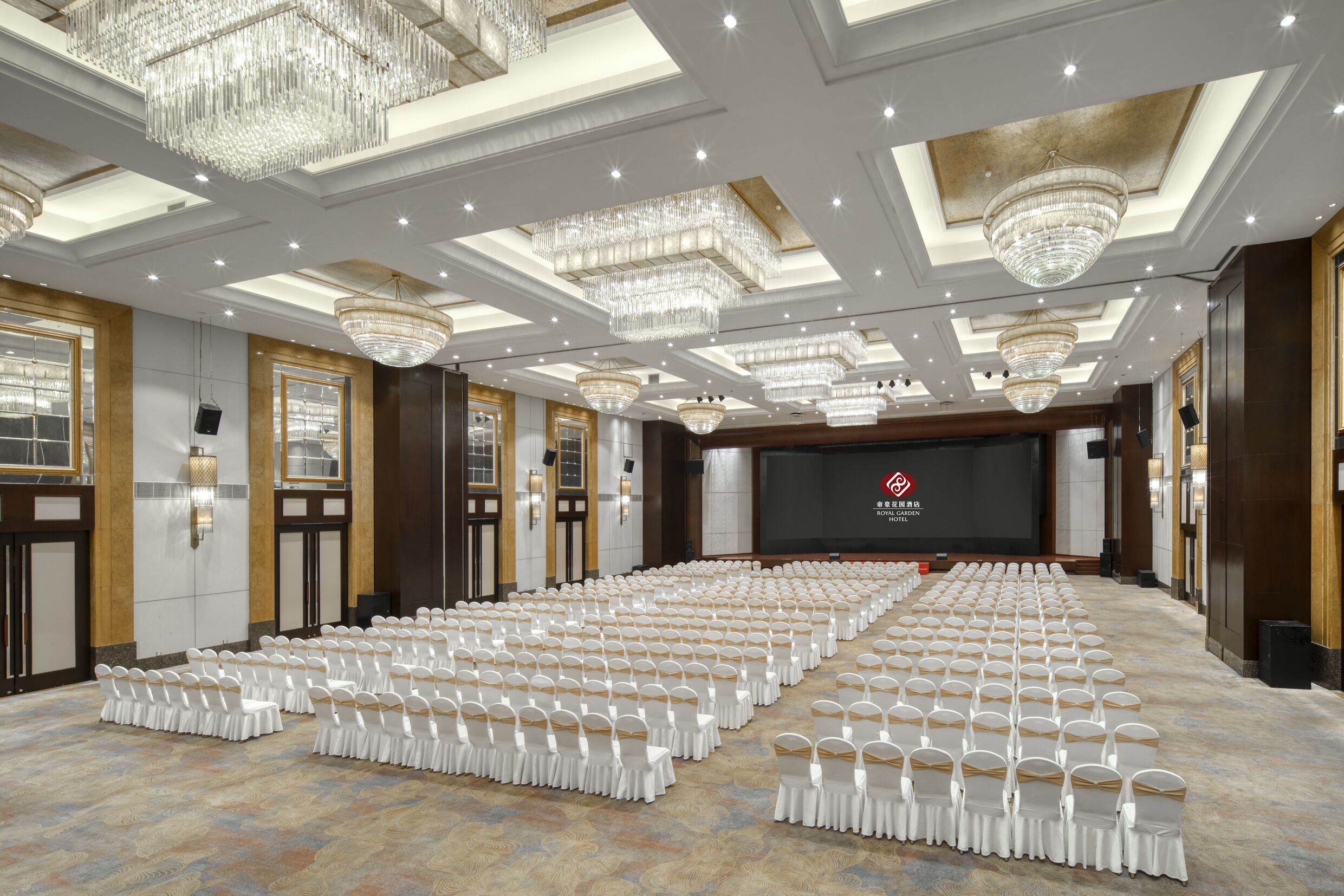 Foto - Royal Garden Hotel