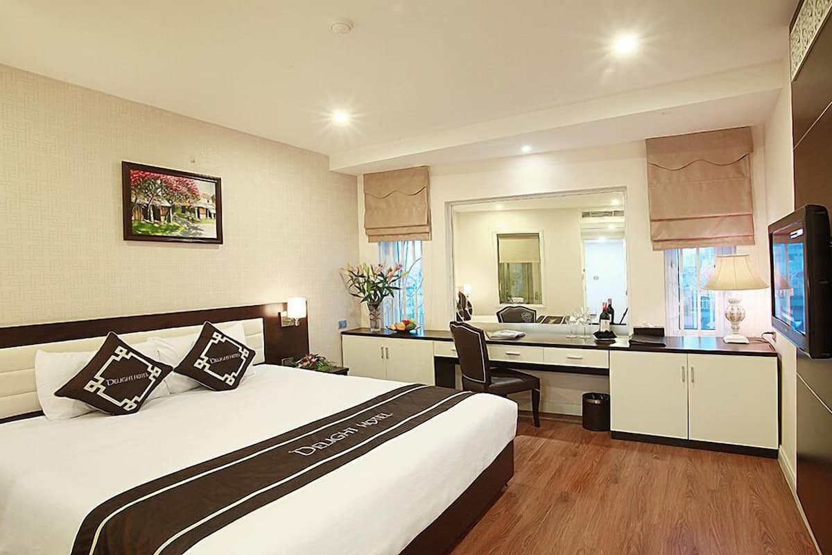 Minibar, in-room safe, soundproofing, free cribs/infant beds