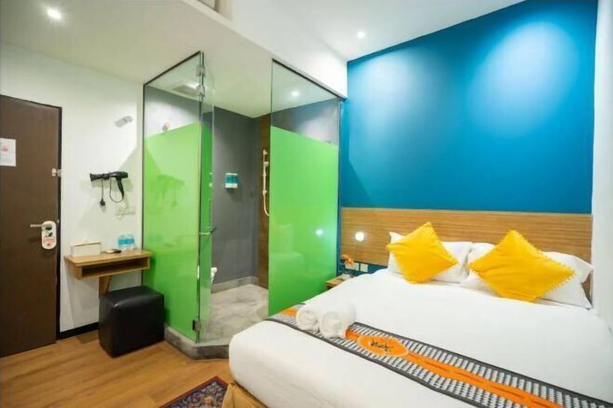 Soundproofing, bed sheets