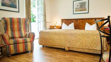 Deluxe Double Room | Room amenity