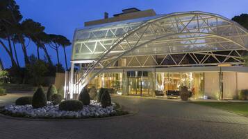 Façade de lâhĂ©bergement - soirĂ©e/nuit