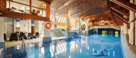 Indoor pool, sun loungers, lifeguards on site