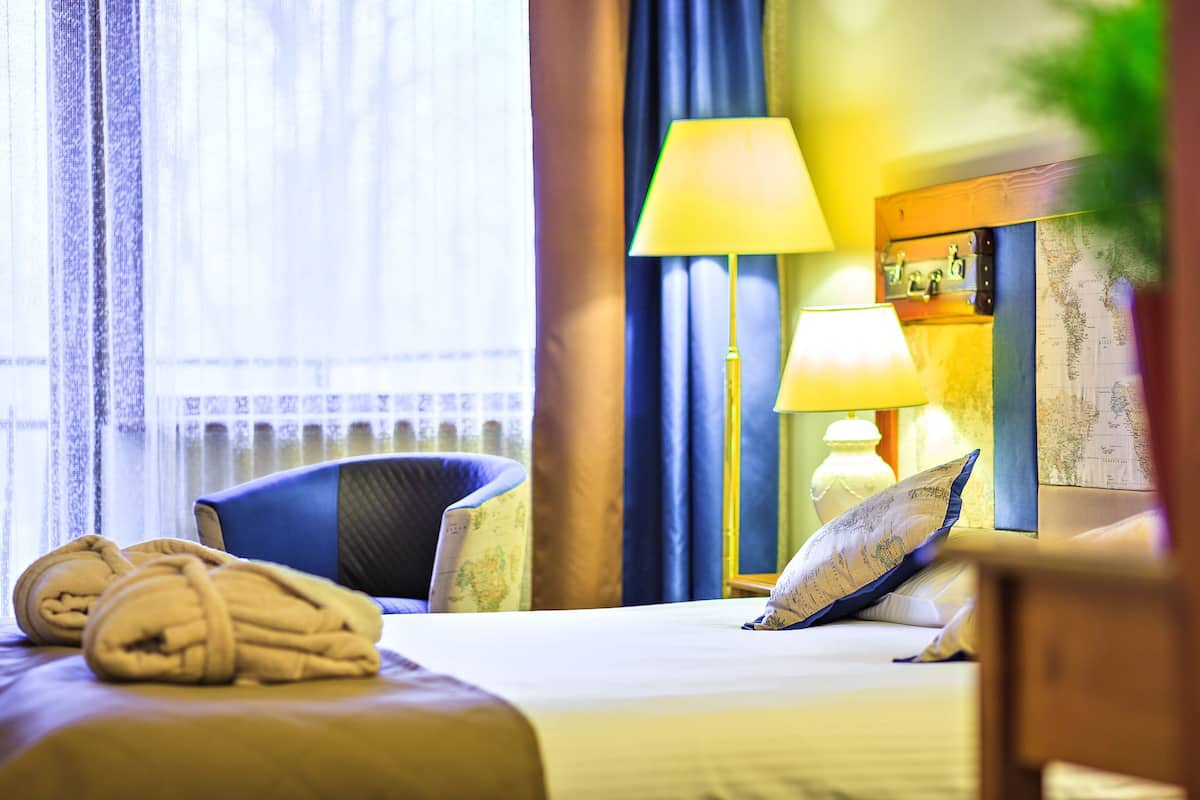 Minibar, una cassaforte in camera, una scrivania