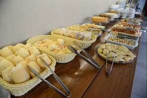 Desayuno buffet incluido todos los días