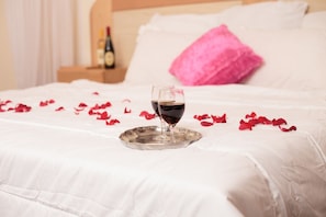 ห้องดีลักซ์ | โต๊ะทำงาน, ห้องเก็บเสียง, เตารีด/โต๊ะรีดผ้า, เตียงเสริม/เปล