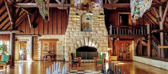 Pere Marquette Lodge & Conference Ctr.