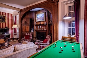 Billiards - Dalmunzie Castle Hotel (Blairgowrie)
