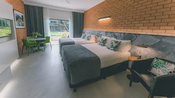 Habitación ejecutiva con 2 camas individuales | Ropa de cama de alta calidad y tabla de planchar con plancha