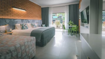 Executive Double or Twin Room | Premium bedding, iron/ironing board, free WiFi