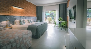 Executive Double or Twin Room | Premium bedding, iron/ironing board, free WiFi - Litchfield Outback Resort (Batchelor)