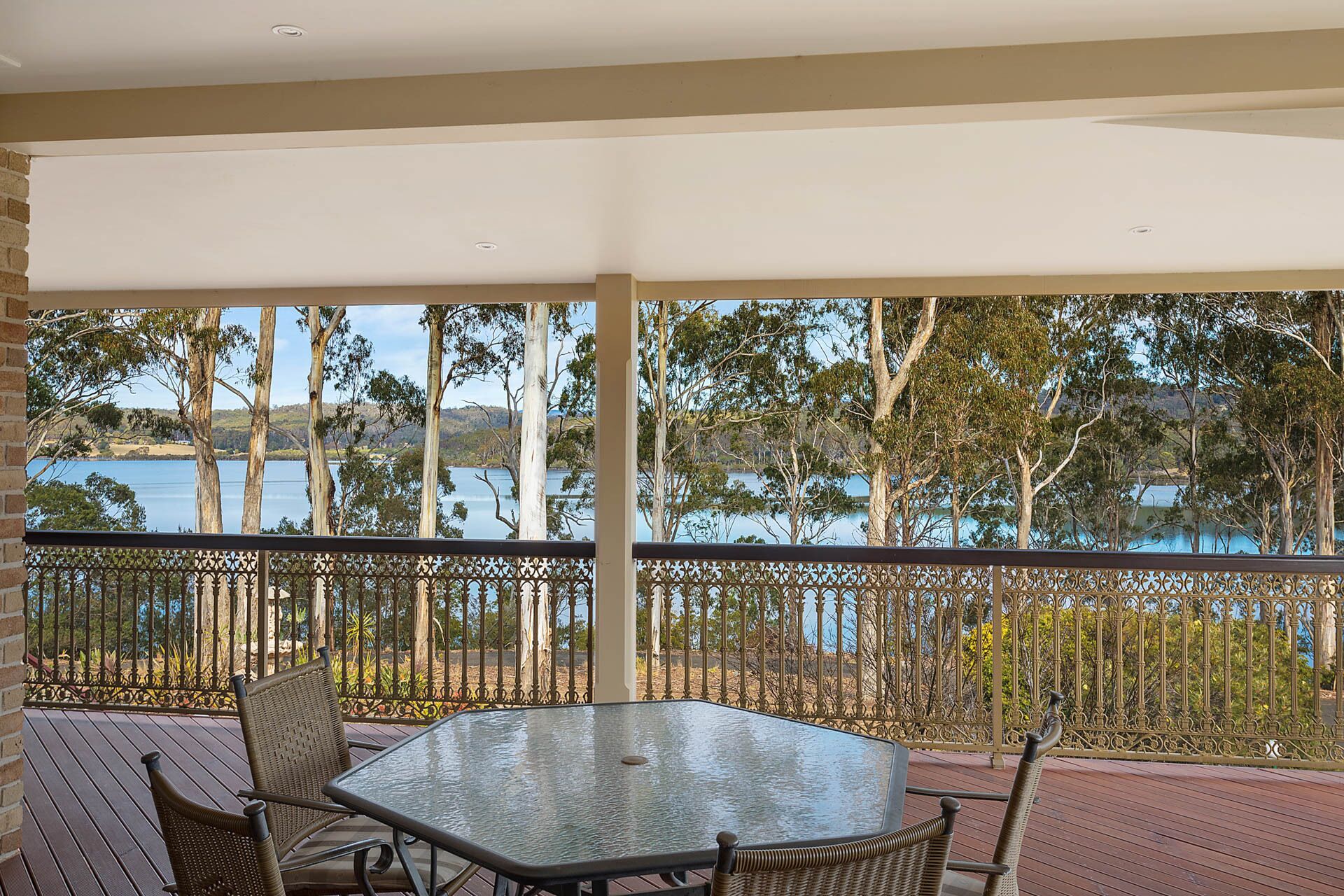 Deluxe Suite, Balcony, Lake View | Balcony view