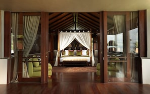8 camere, minibar, una cassaforte in camera, con stile personalizzato