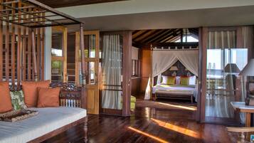 Exclusive Villa, Multiple Bedrooms, Sea View (Saba Estate) | Living room