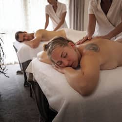 Espace de soins pour les couples, soins corporels, soins d'aromathérapie
